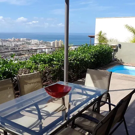 Espectacular Casa Con Piscina Climatizada *